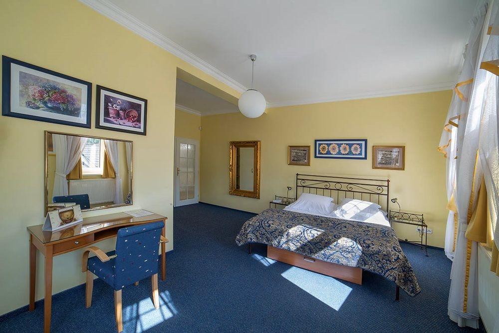 Festival Apartment การ์โลวีวารี ภายนอก รูปภาพ