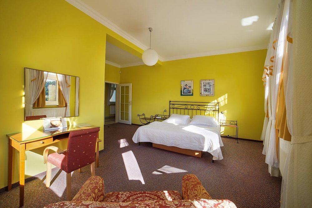 Festival Apartment การ์โลวีวารี ภายนอก รูปภาพ