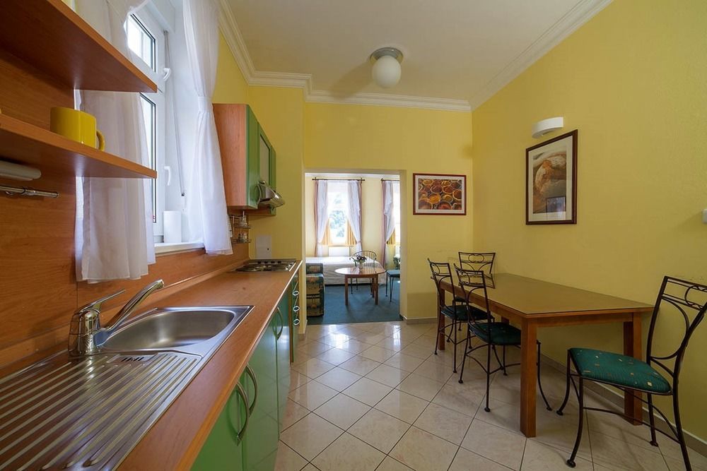 Festival Apartment การ์โลวีวารี ภายนอก รูปภาพ