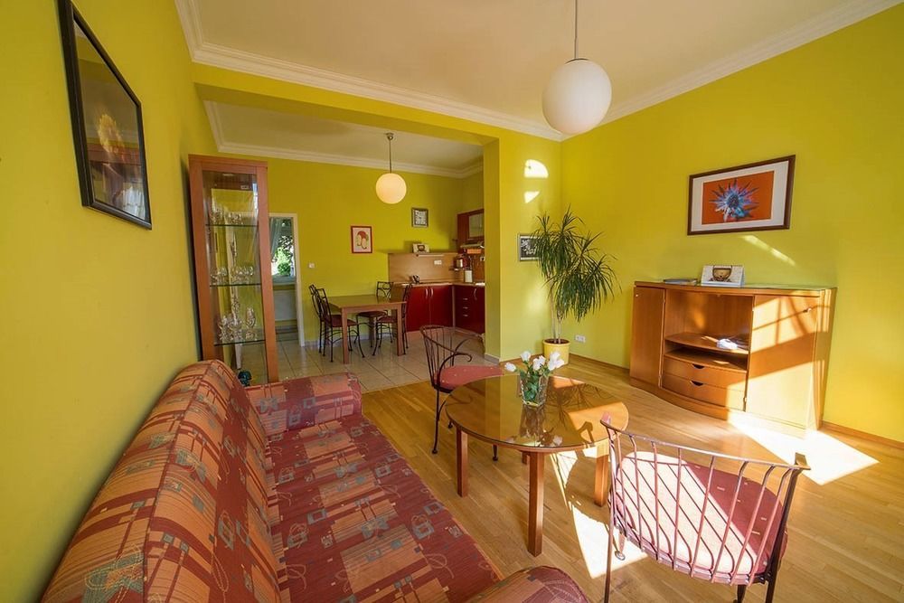 Festival Apartment การ์โลวีวารี ภายนอก รูปภาพ